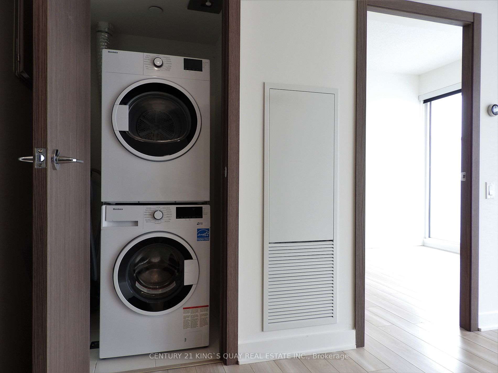 17 Bathurst St, #3007