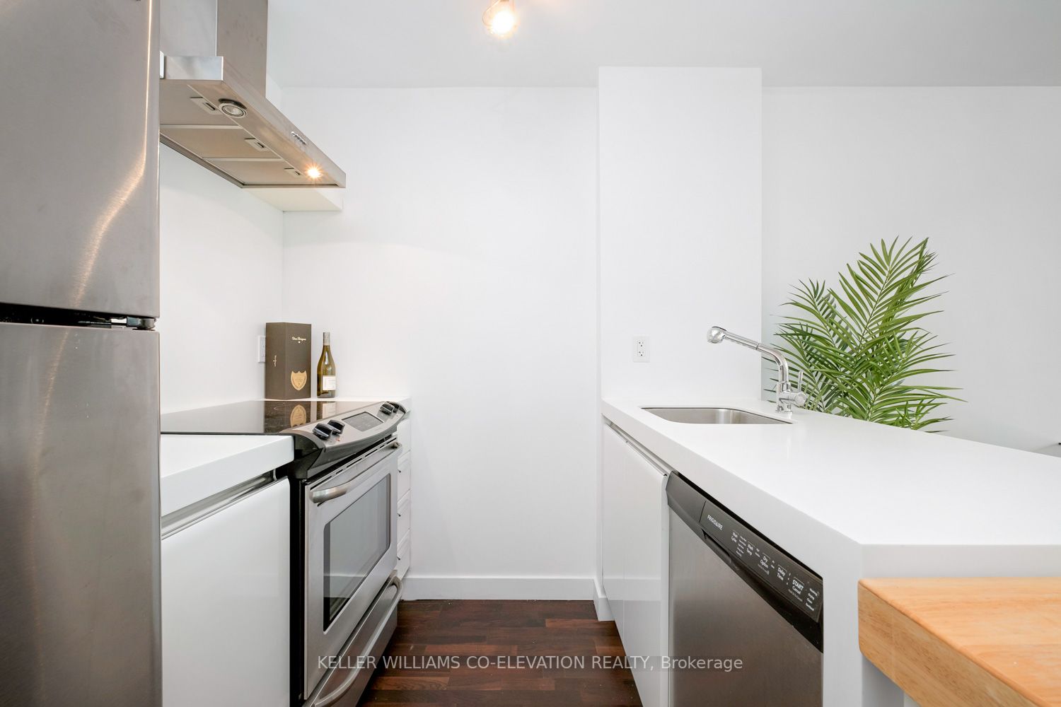 75 Portland St, #214