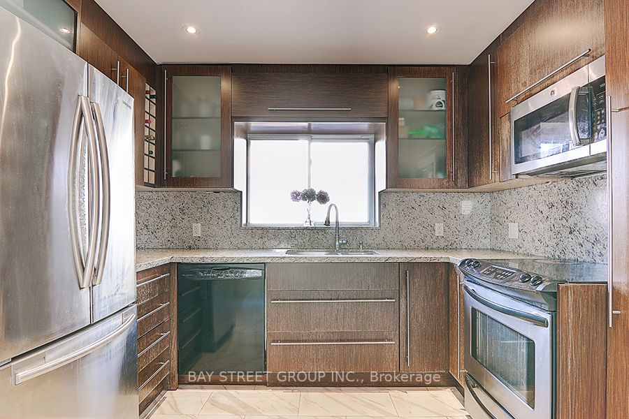 Listing C6175408 - Large Photo # 8