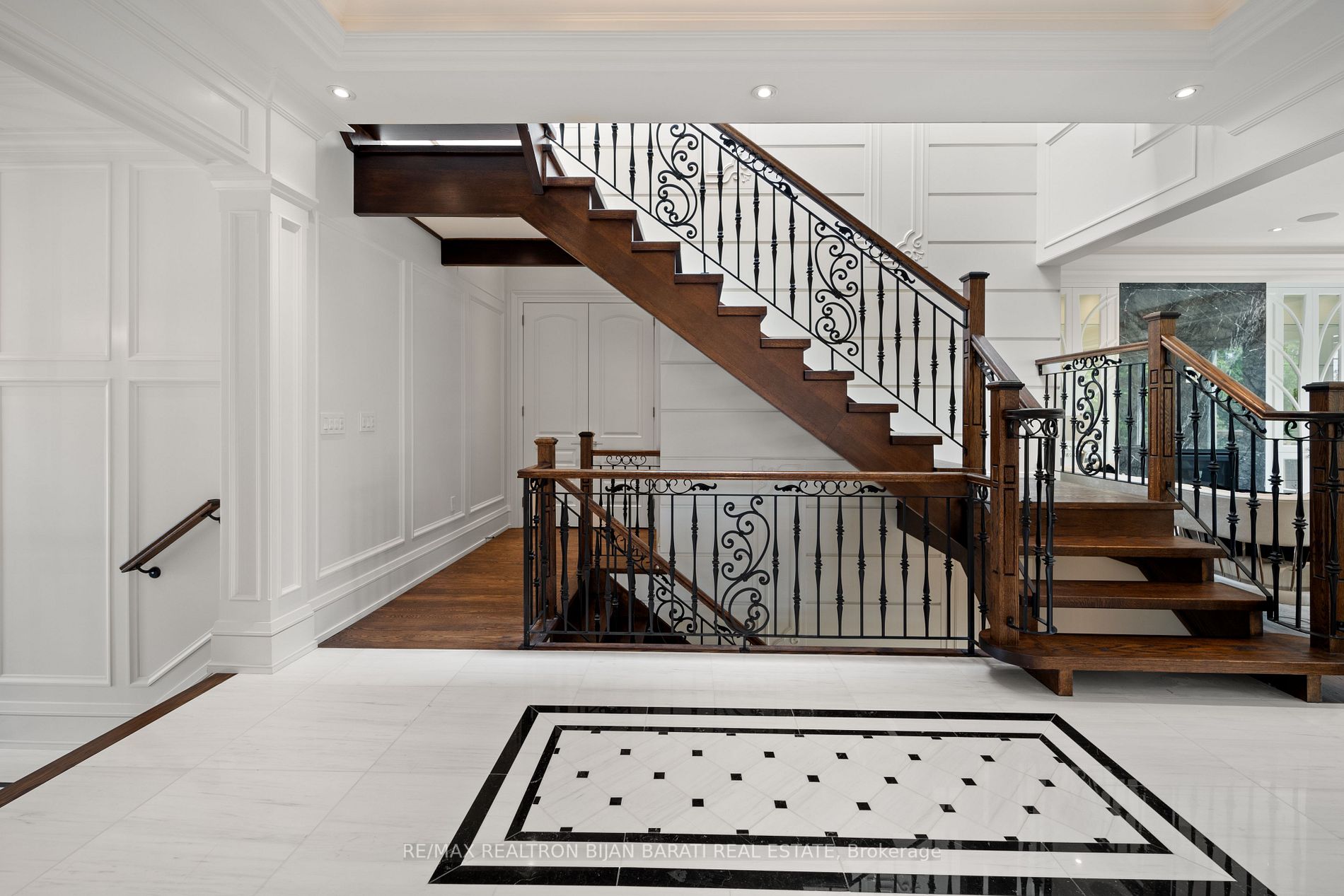 6 Harnish Crescent