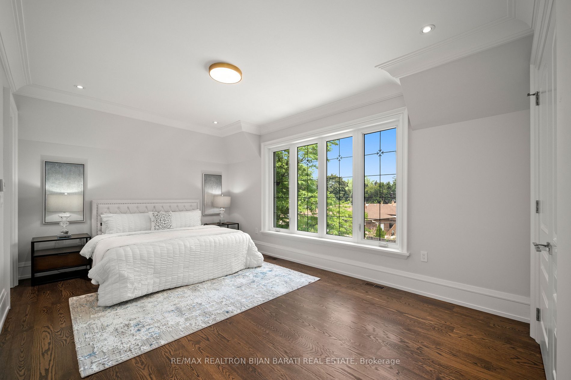 6 Harnish Crescent