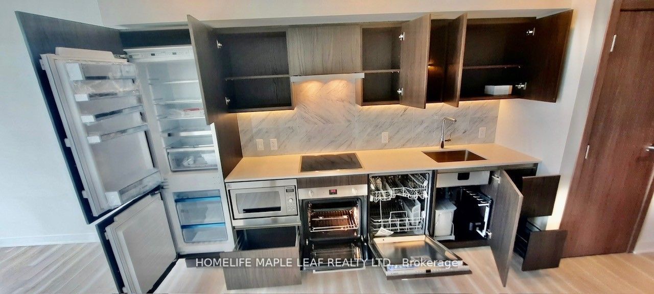 17 Bathurst St, #3907