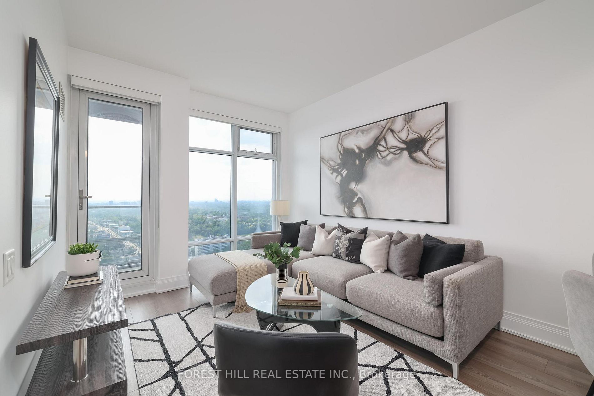 2191 Yonge St, #3906