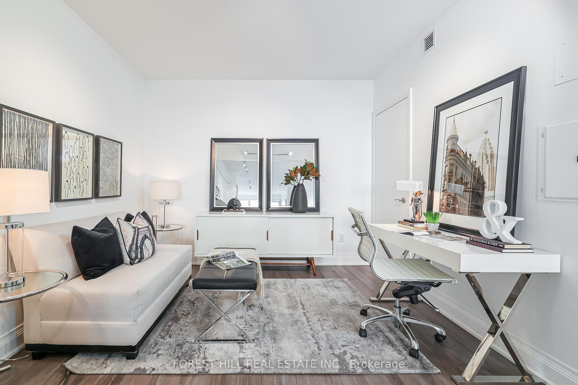 2191 Yonge St, #3906