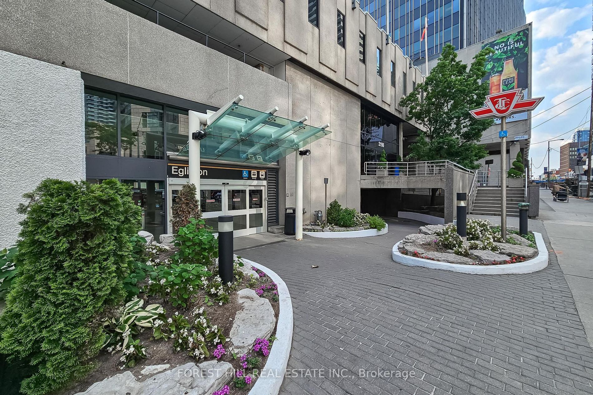 2191 Yonge St, #3906