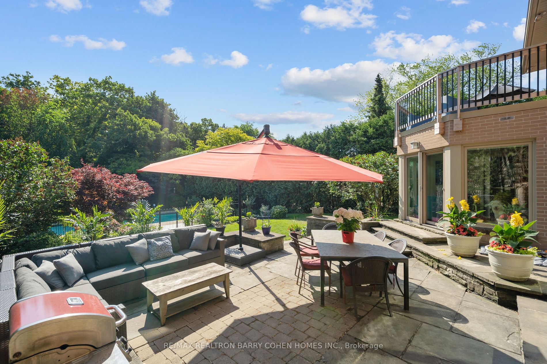 46 Sandringham Dr