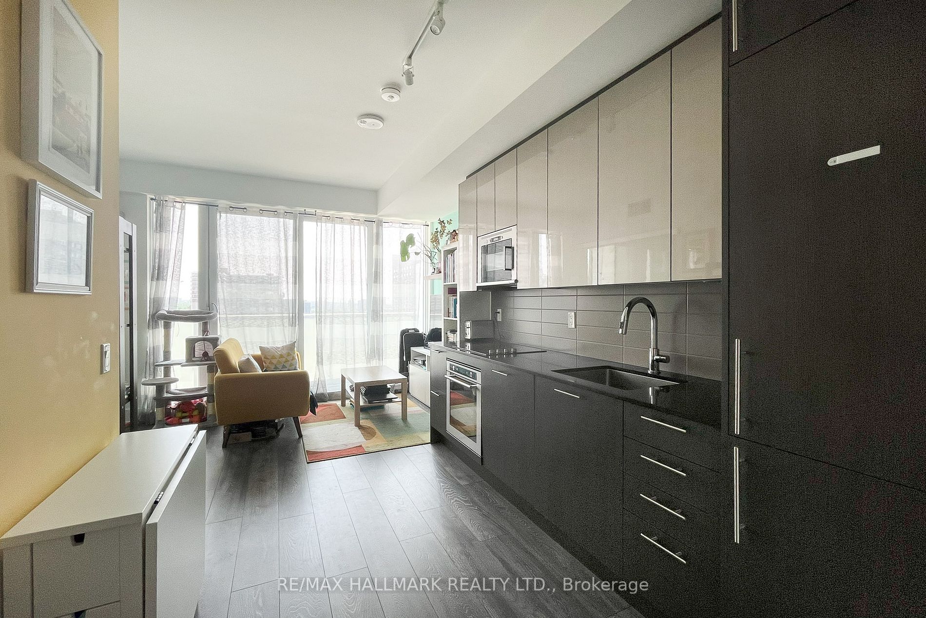 403 Church St, #1510