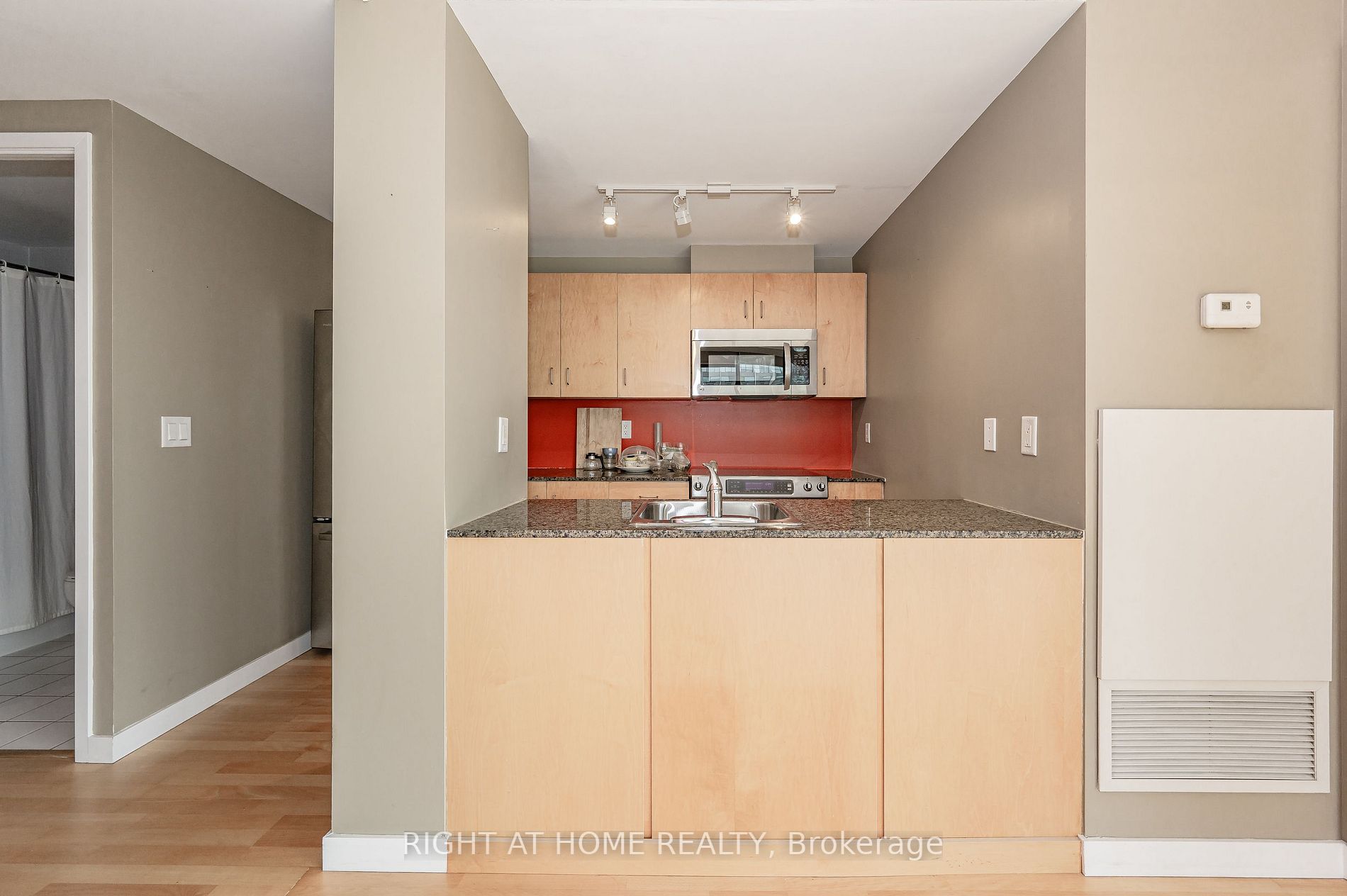 281 Mutual St, #1701