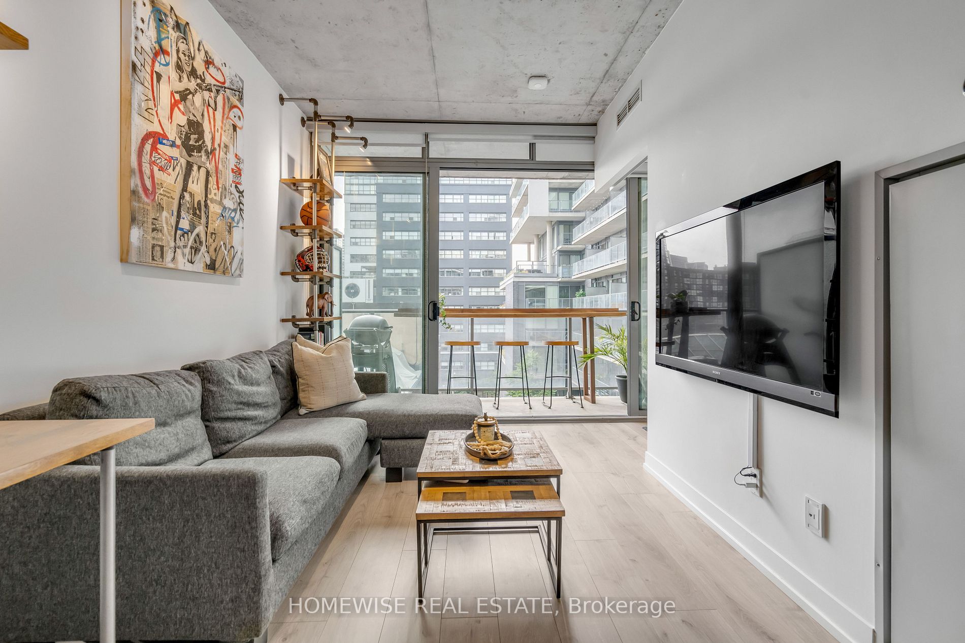 650 King St W, #602