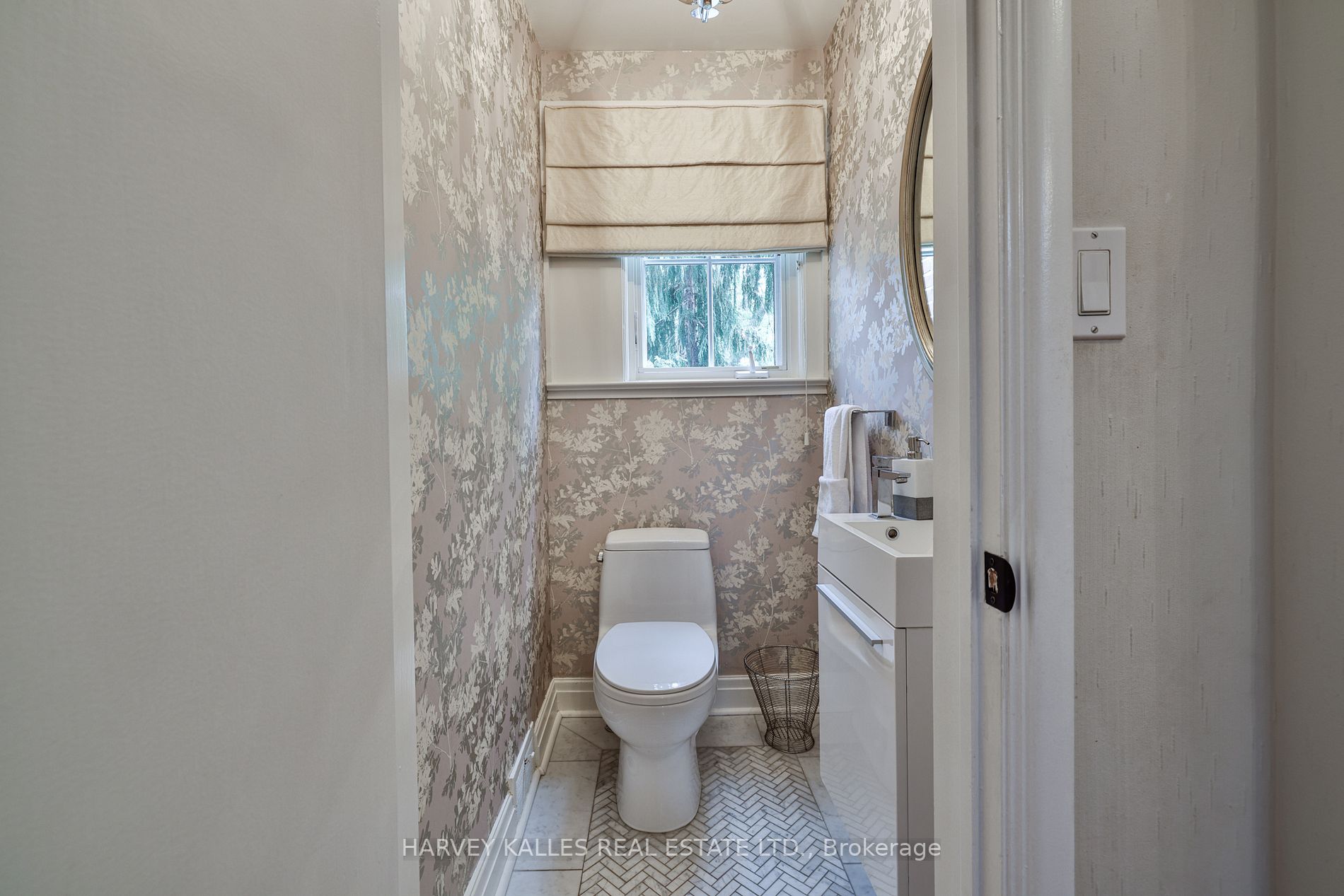 291 Glengrove Ave W