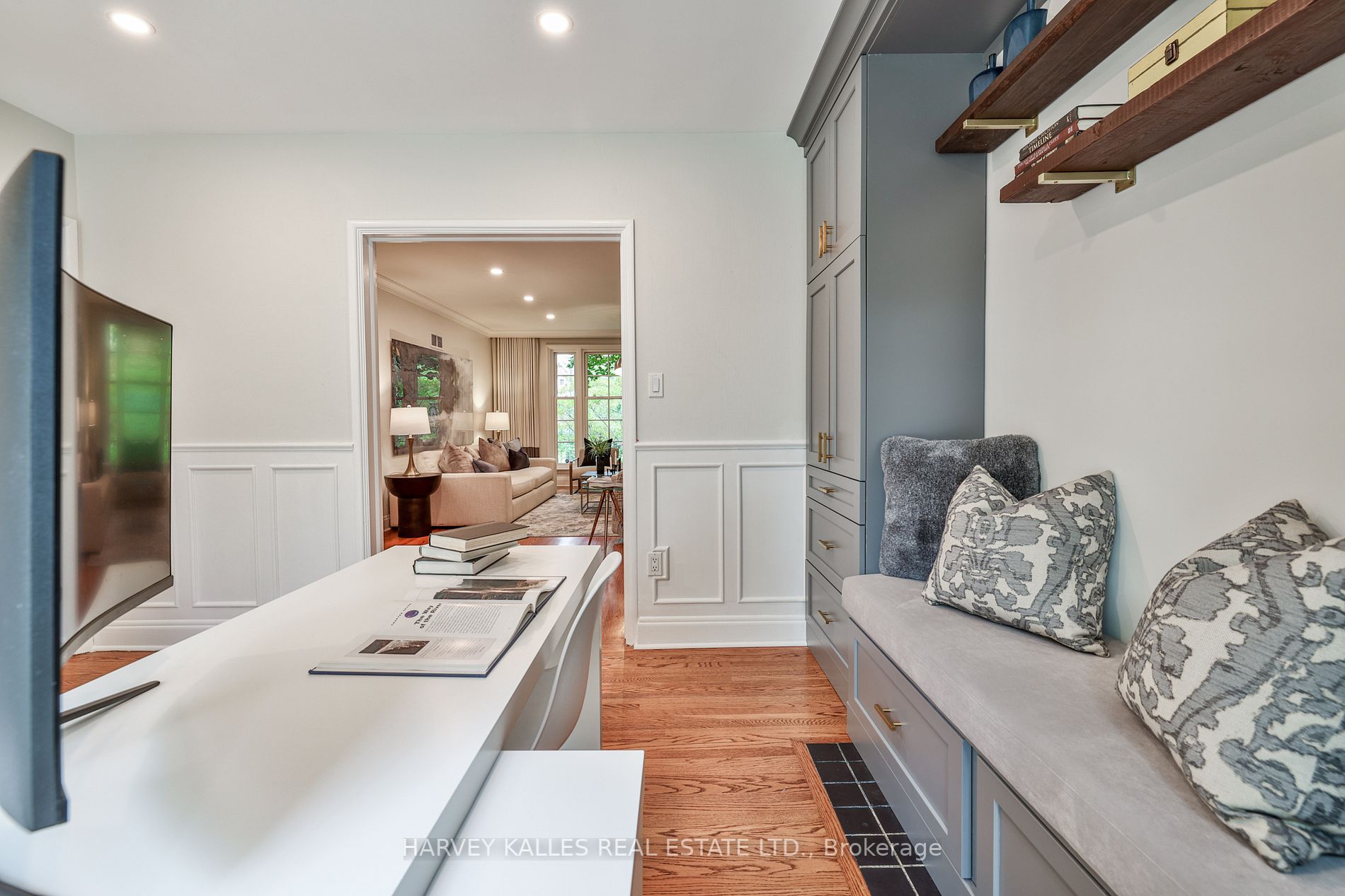 291 Glengrove Ave W