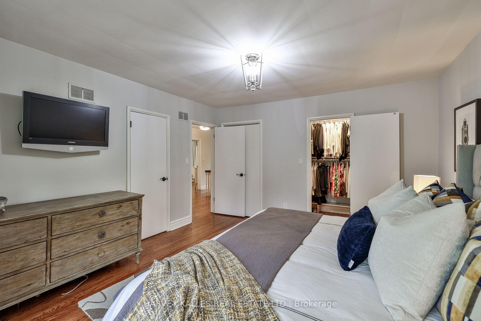 291 Glengrove Ave W