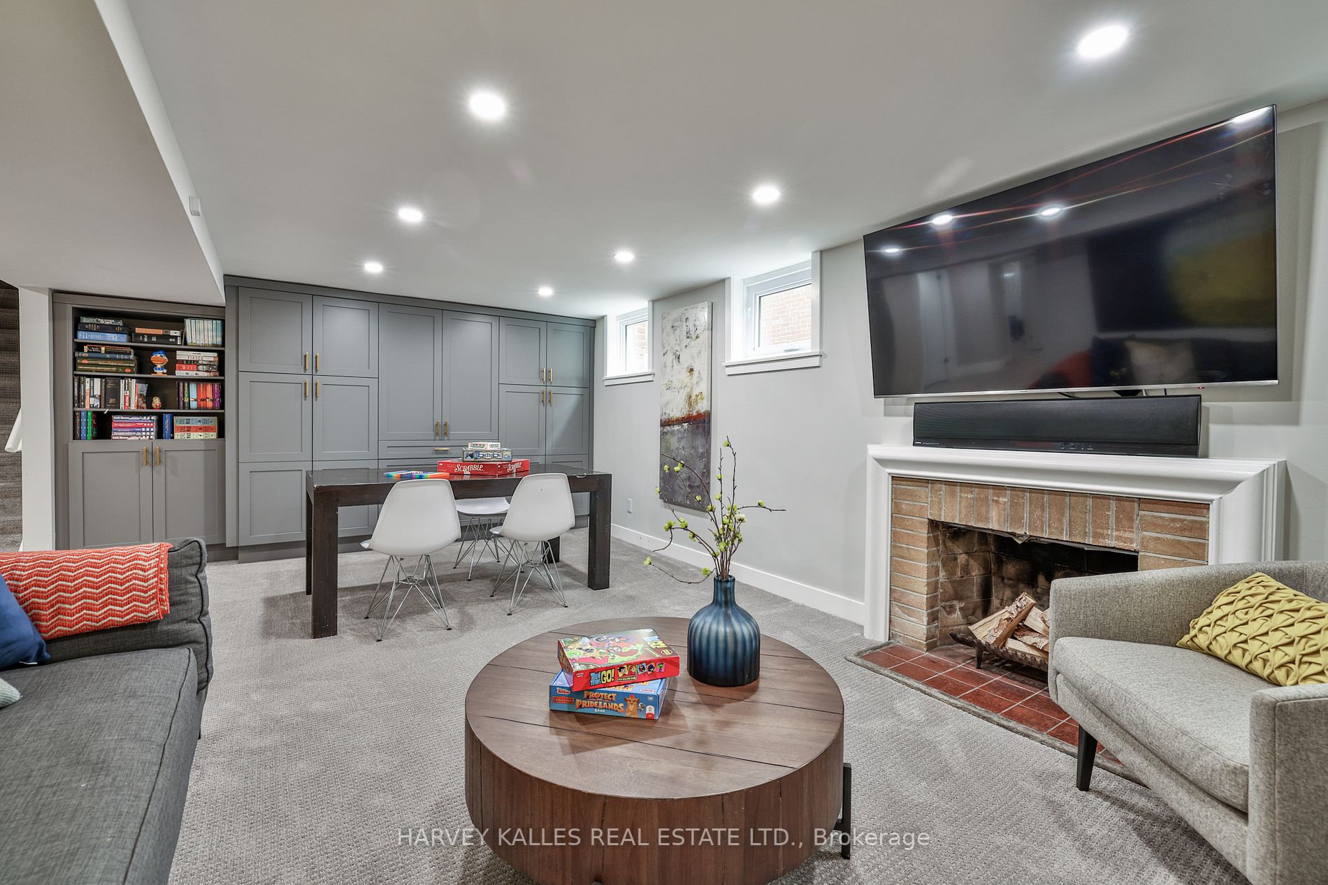 291 Glengrove Ave W