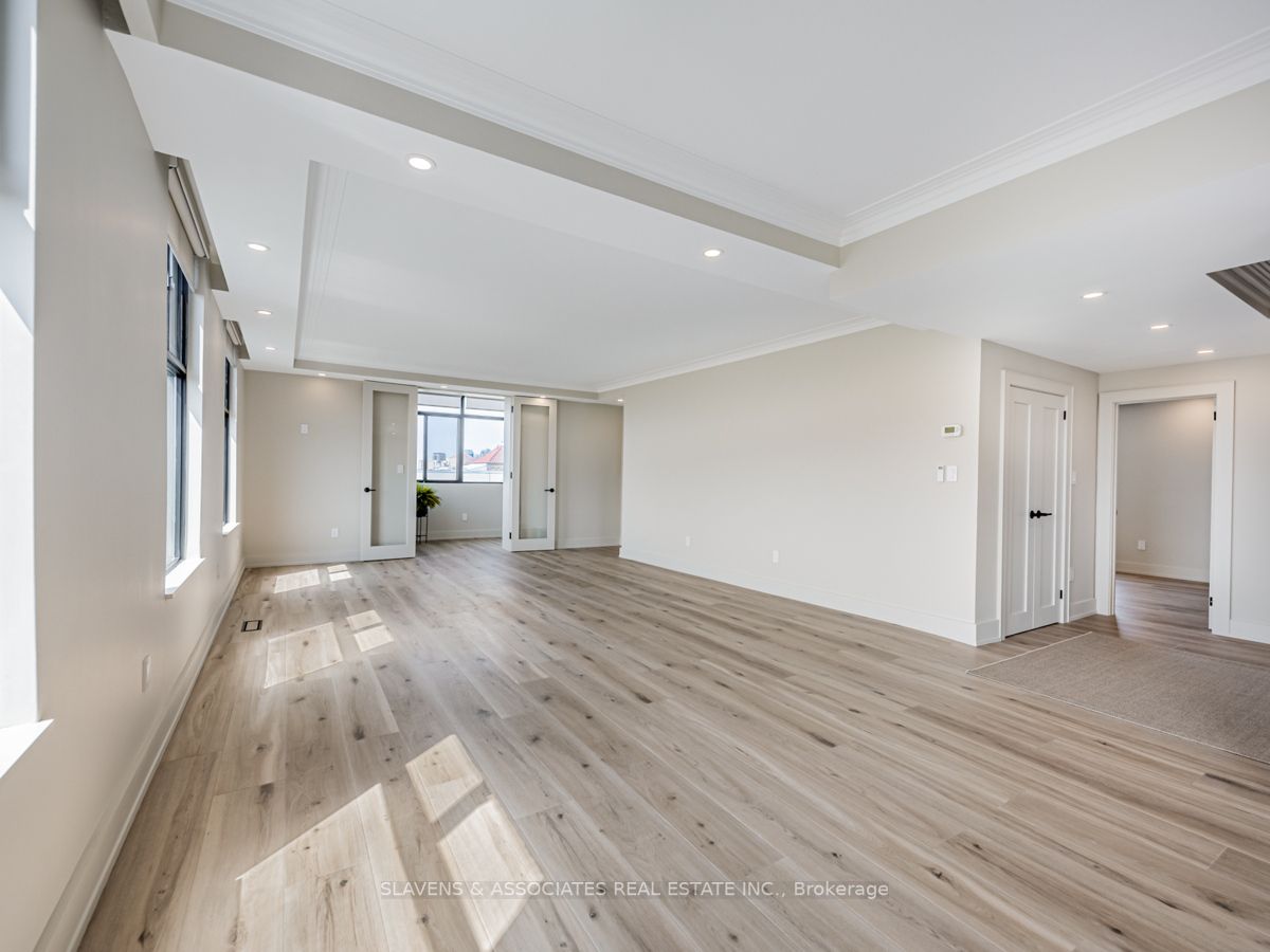423 Avenue Rd, #9