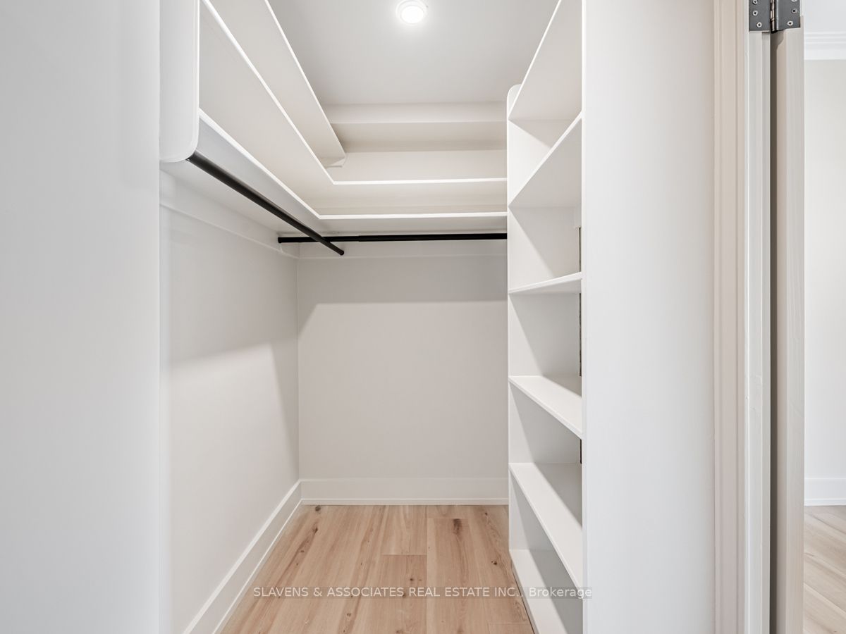 423 Avenue Rd, #9
