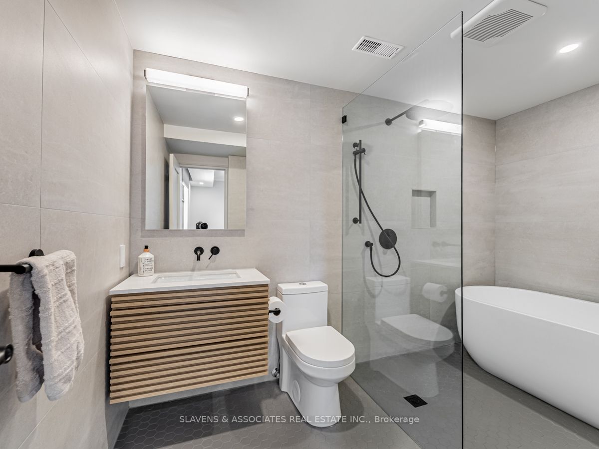 423 Avenue Rd, #9