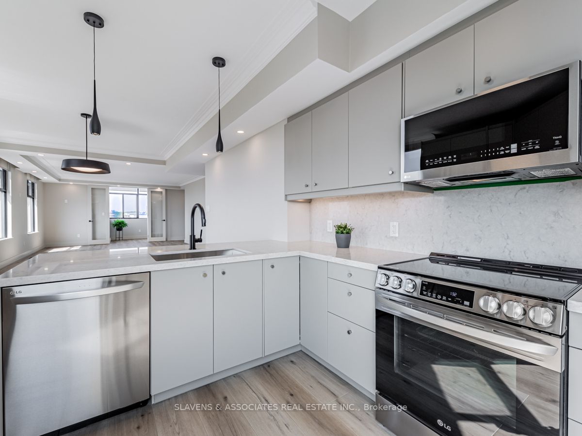 423 Avenue Rd, #9
