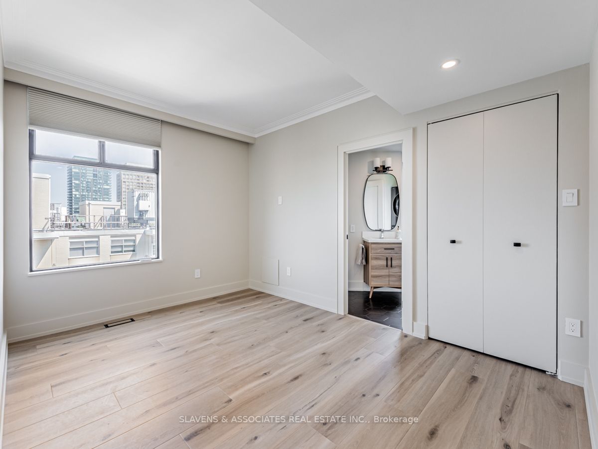 423 Avenue Rd, #9