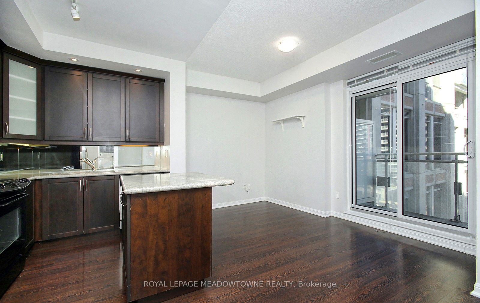 628 Fleet St, #916
