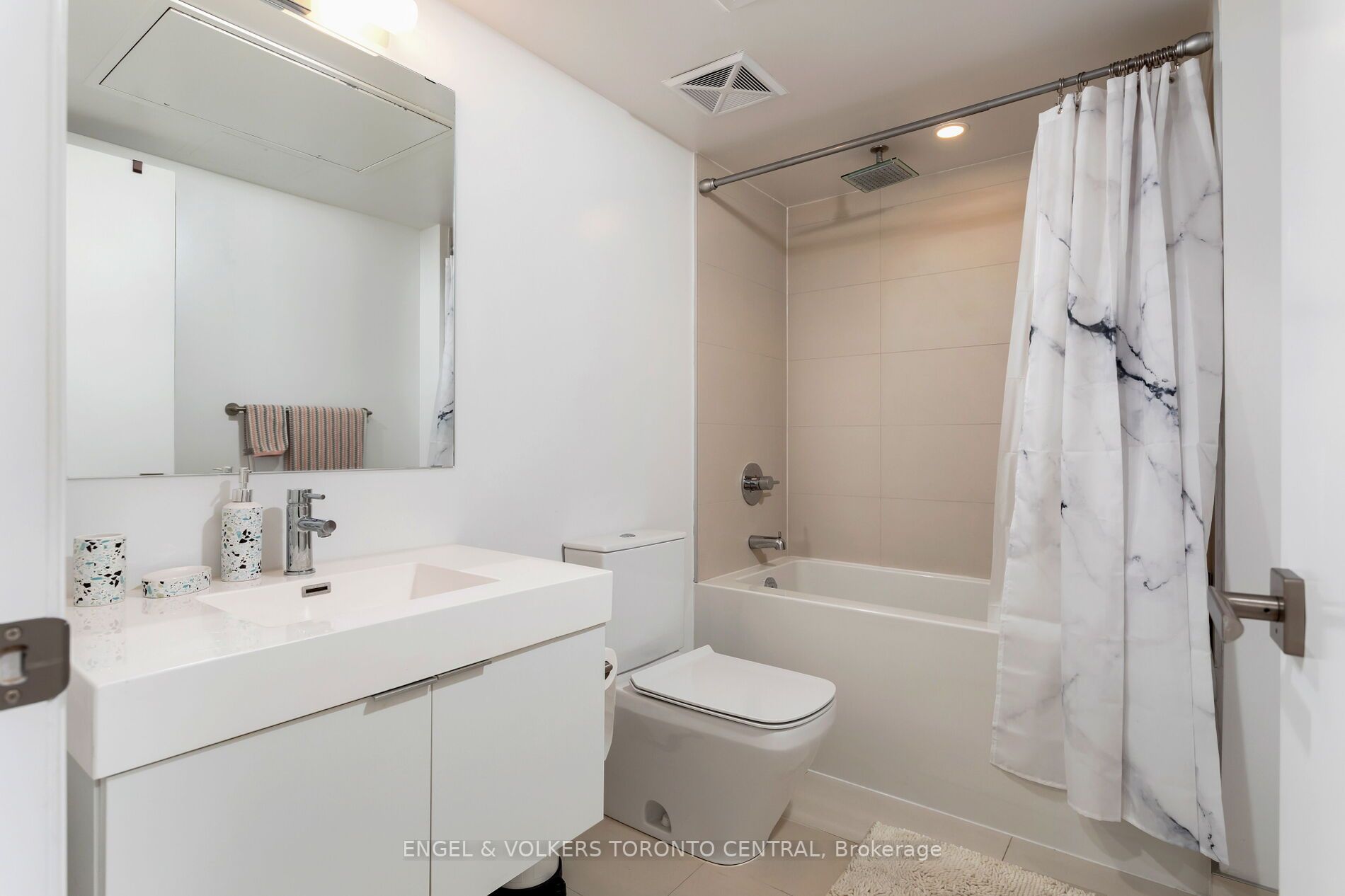 99 Foxbar Rd, #501