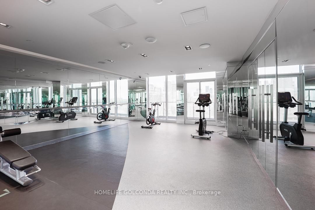 251 Jarvis St, #213
