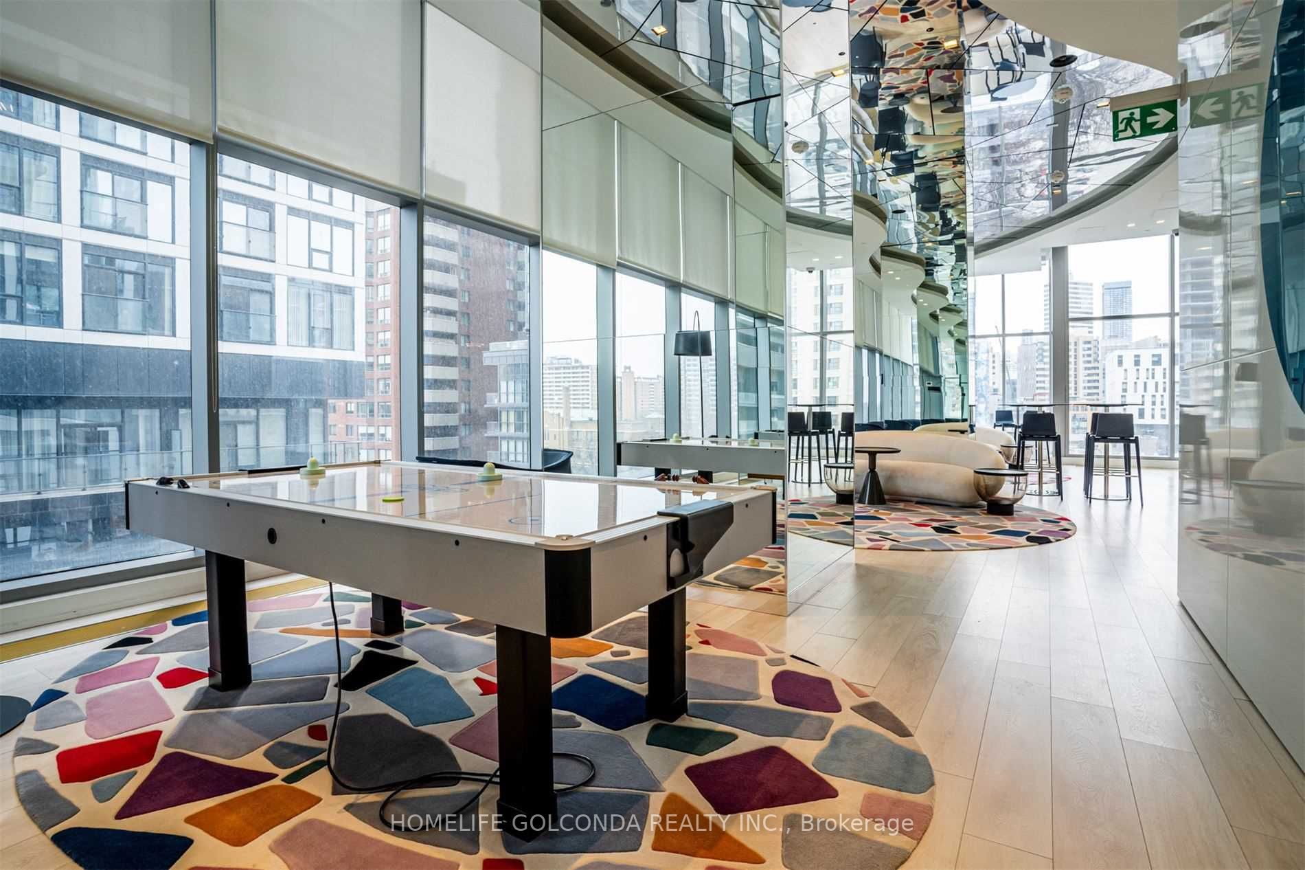 251 Jarvis St, #213