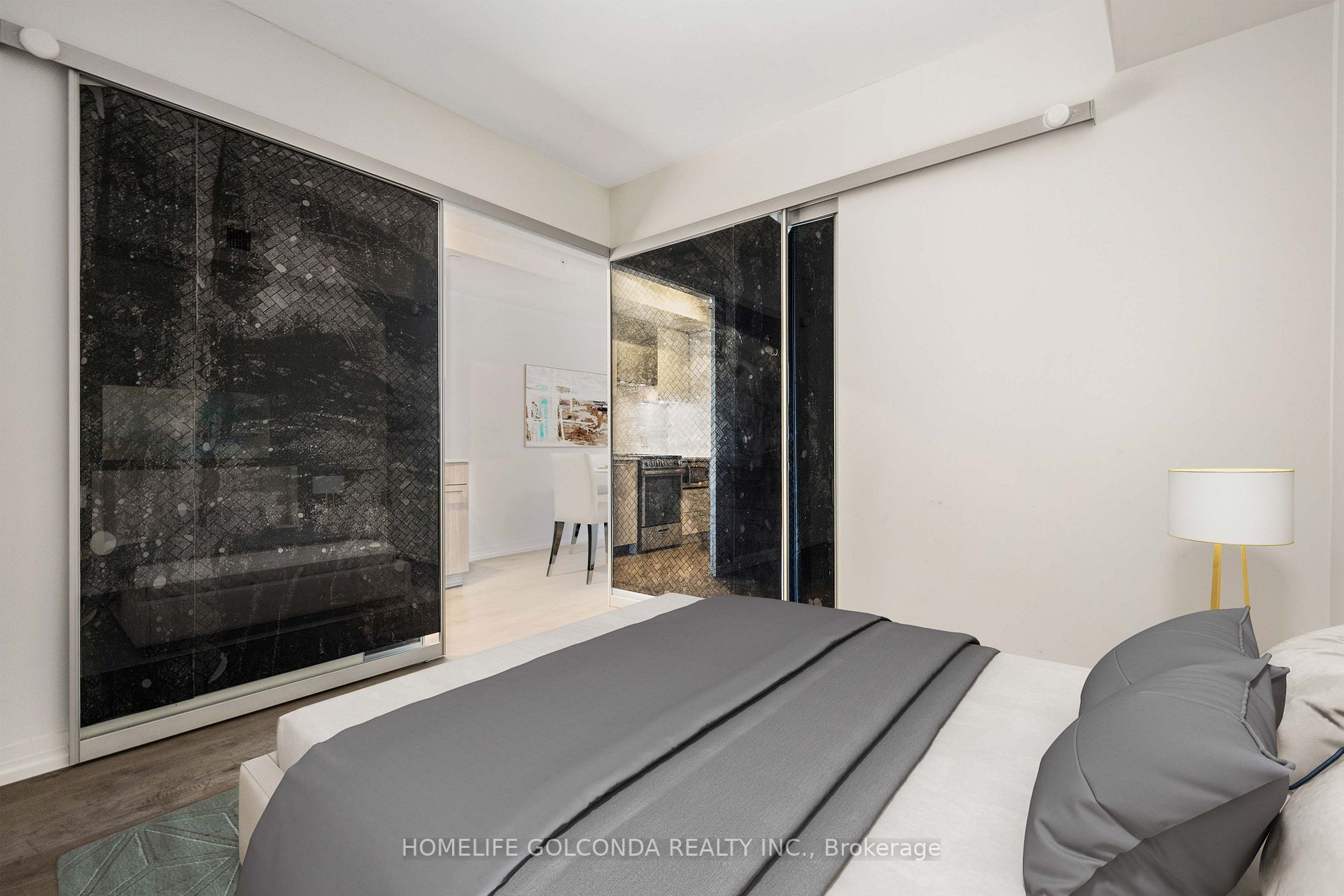251 Jarvis St, #213