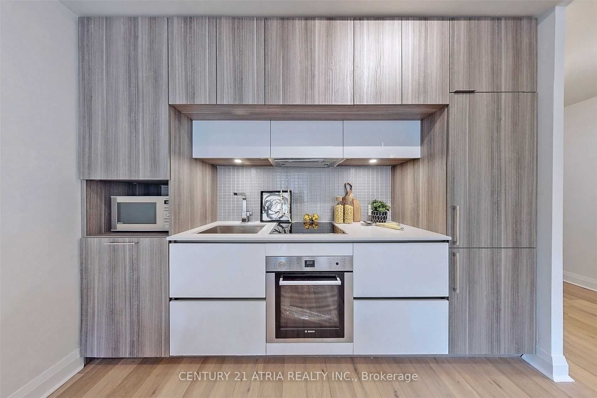 151 avenue Road, #305