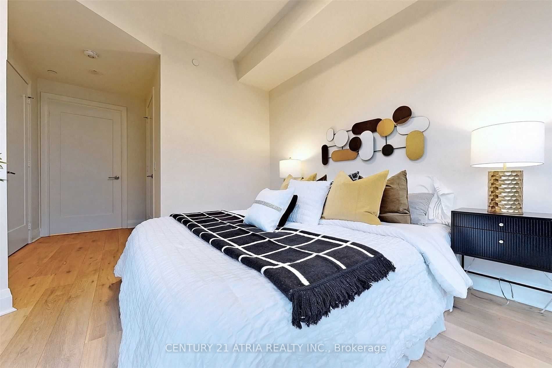 151 avenue Road, #305