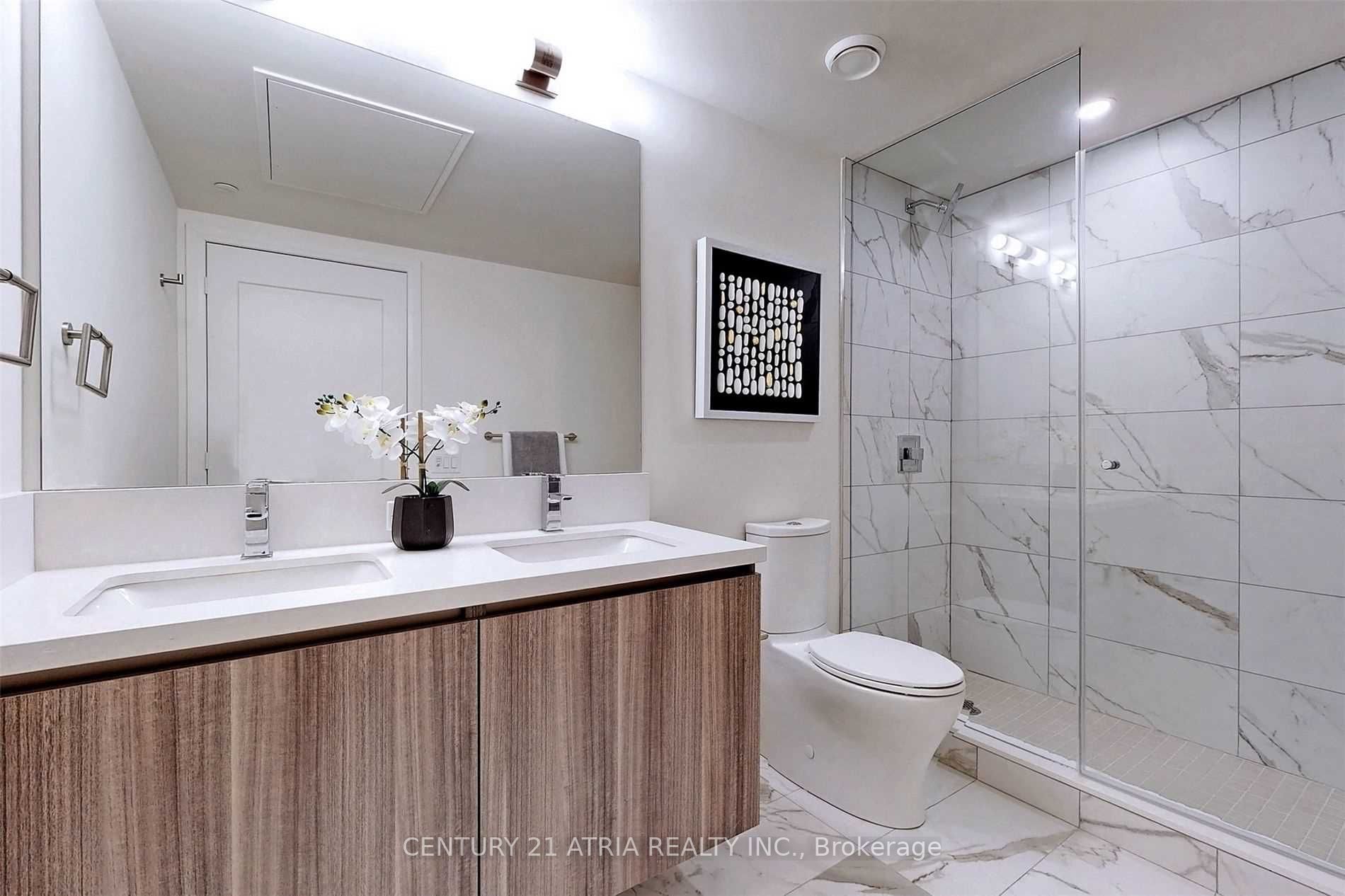 151 avenue Road, #305