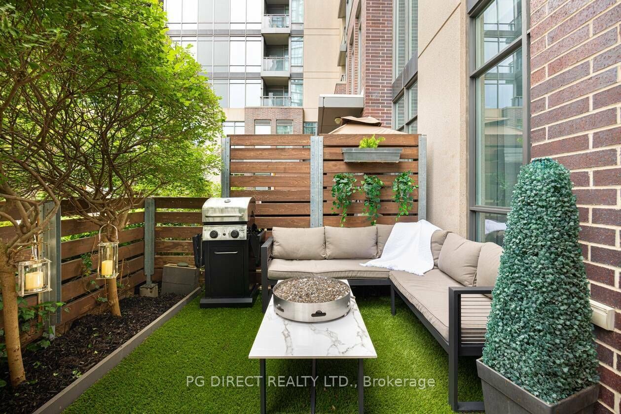 15 Brunel Crt, #103