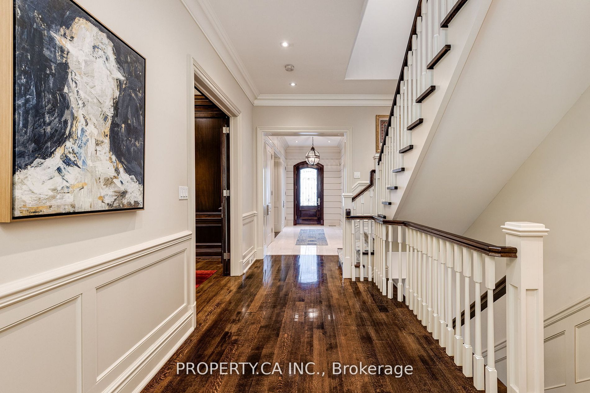 16 Delavan Ave