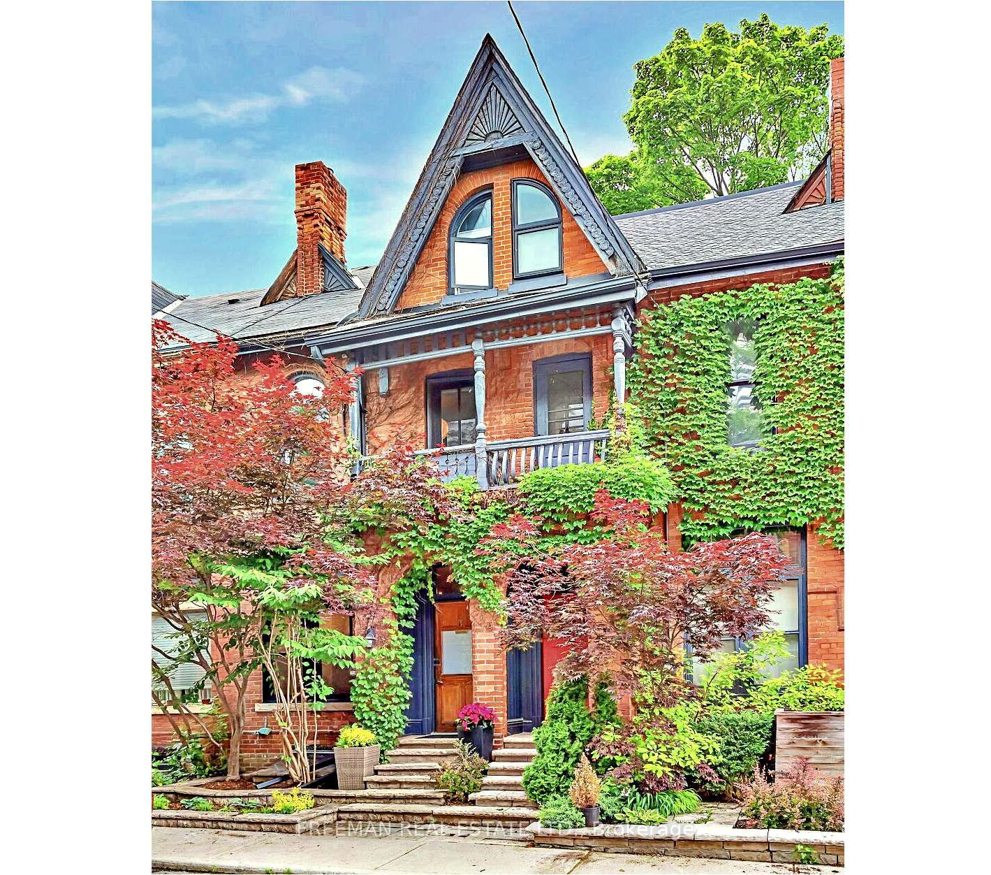 15 Laurier Ave