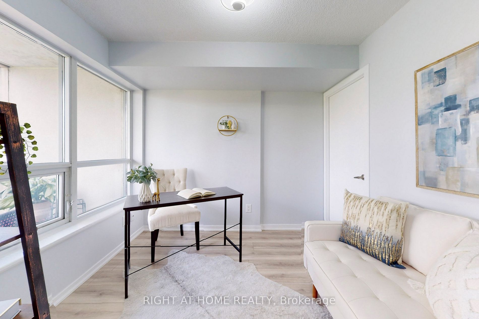 38 Joe Shuster Way, #423