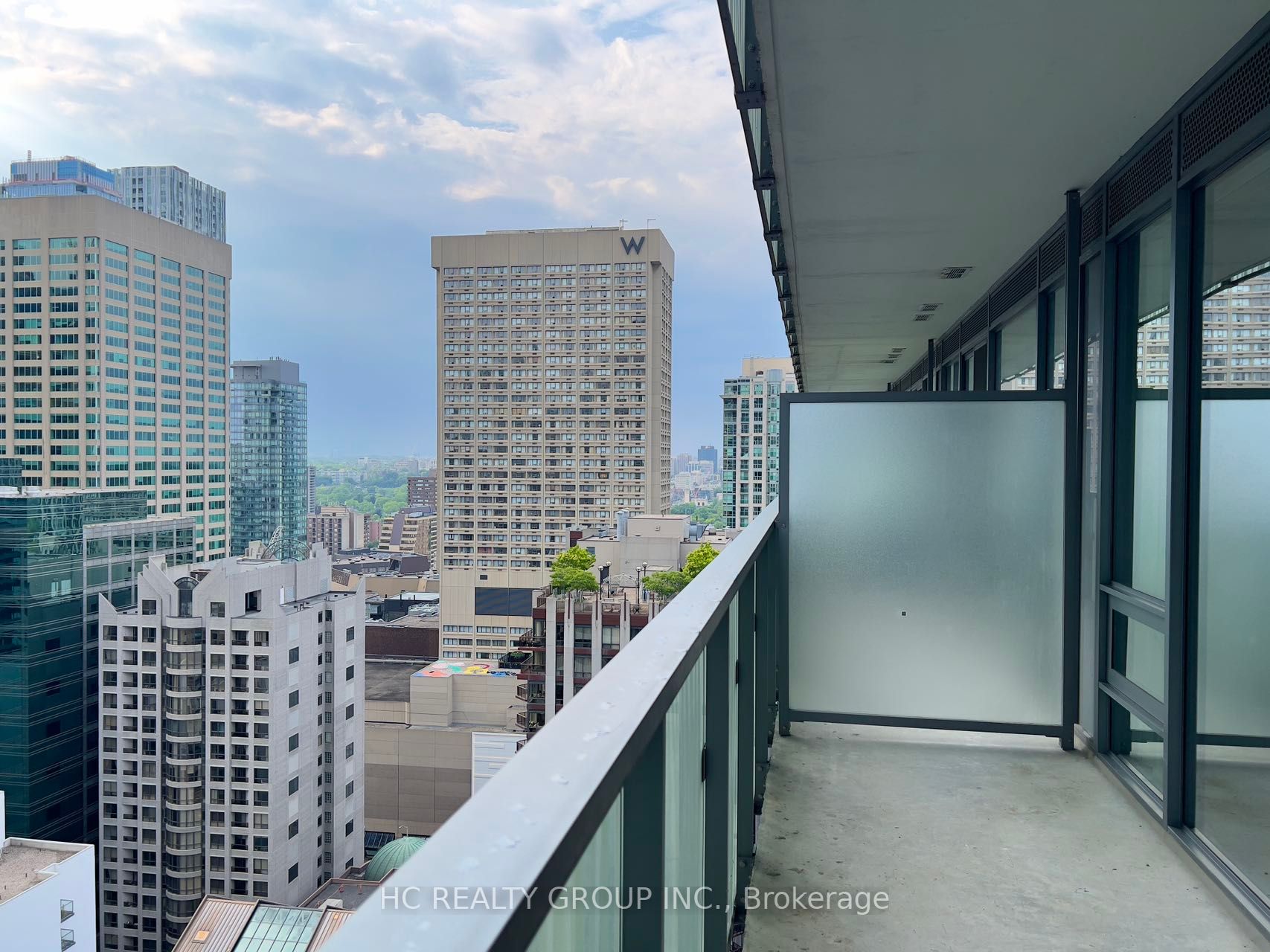 50 Charles St E, #2507