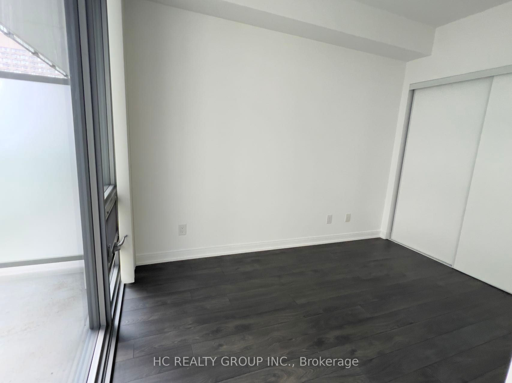 50 Charles St E, #2507