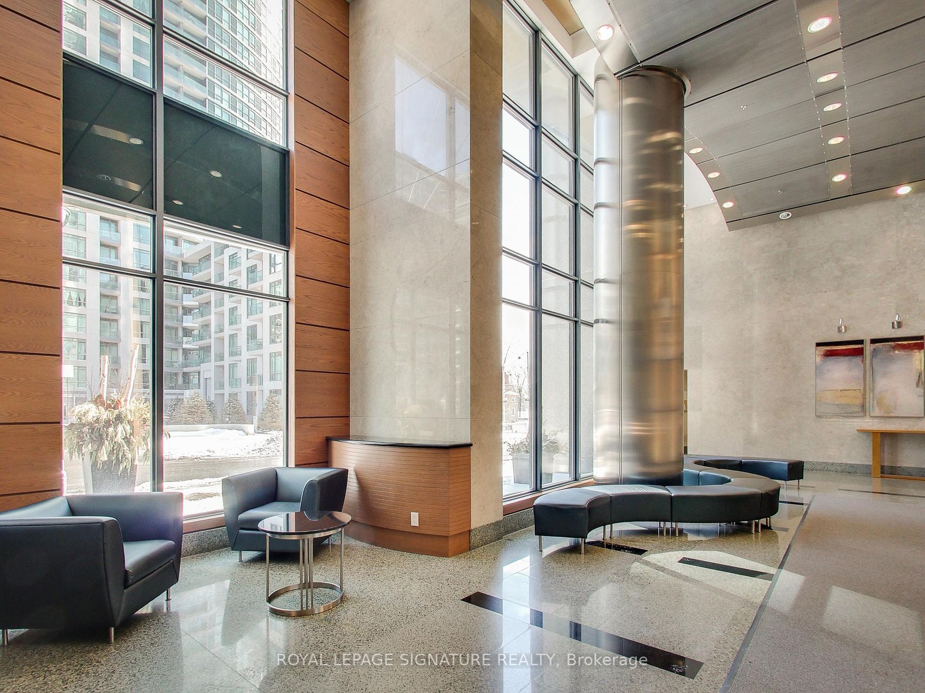 219 Fort York Blvd, #201