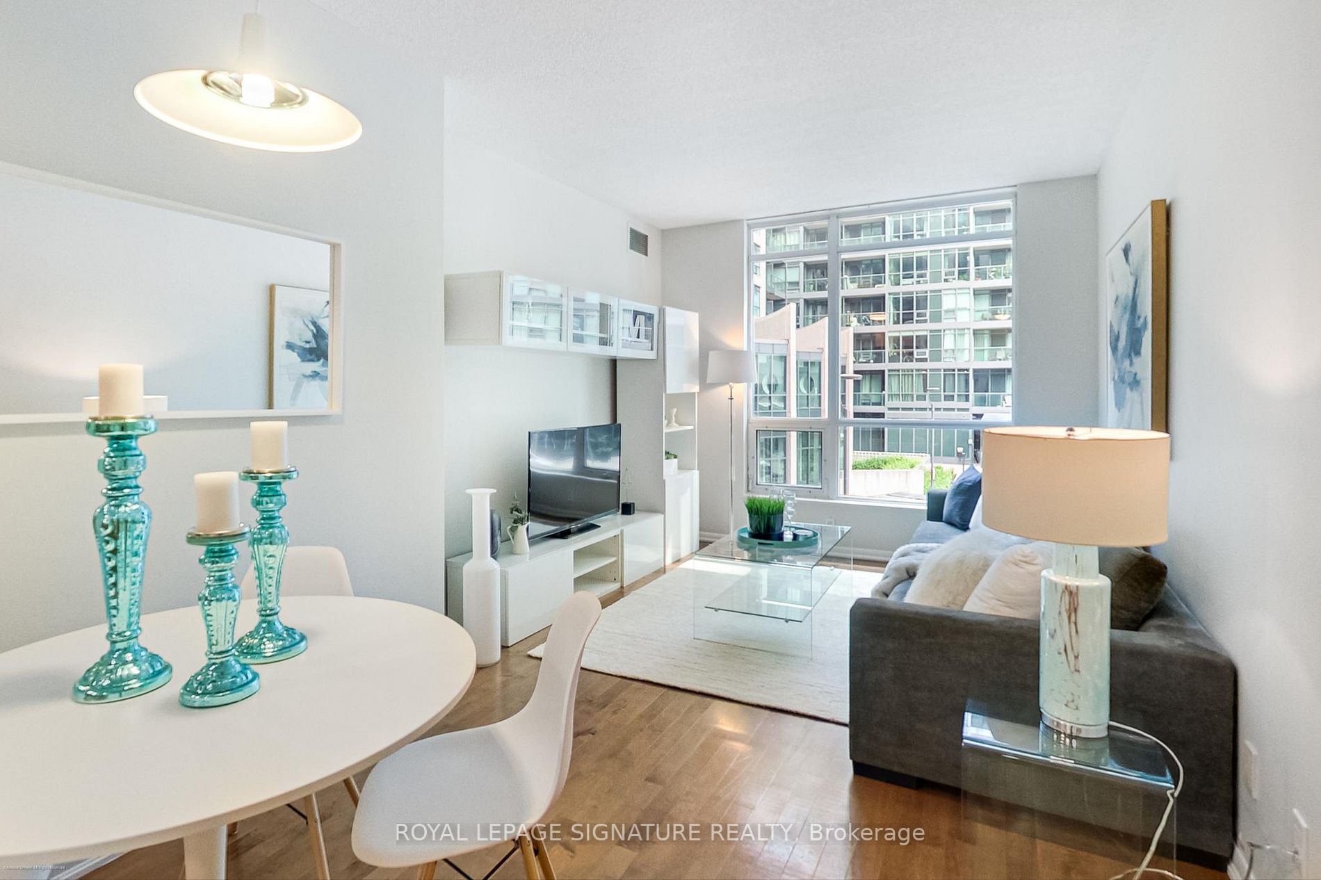 219 Fort York Blvd, #201