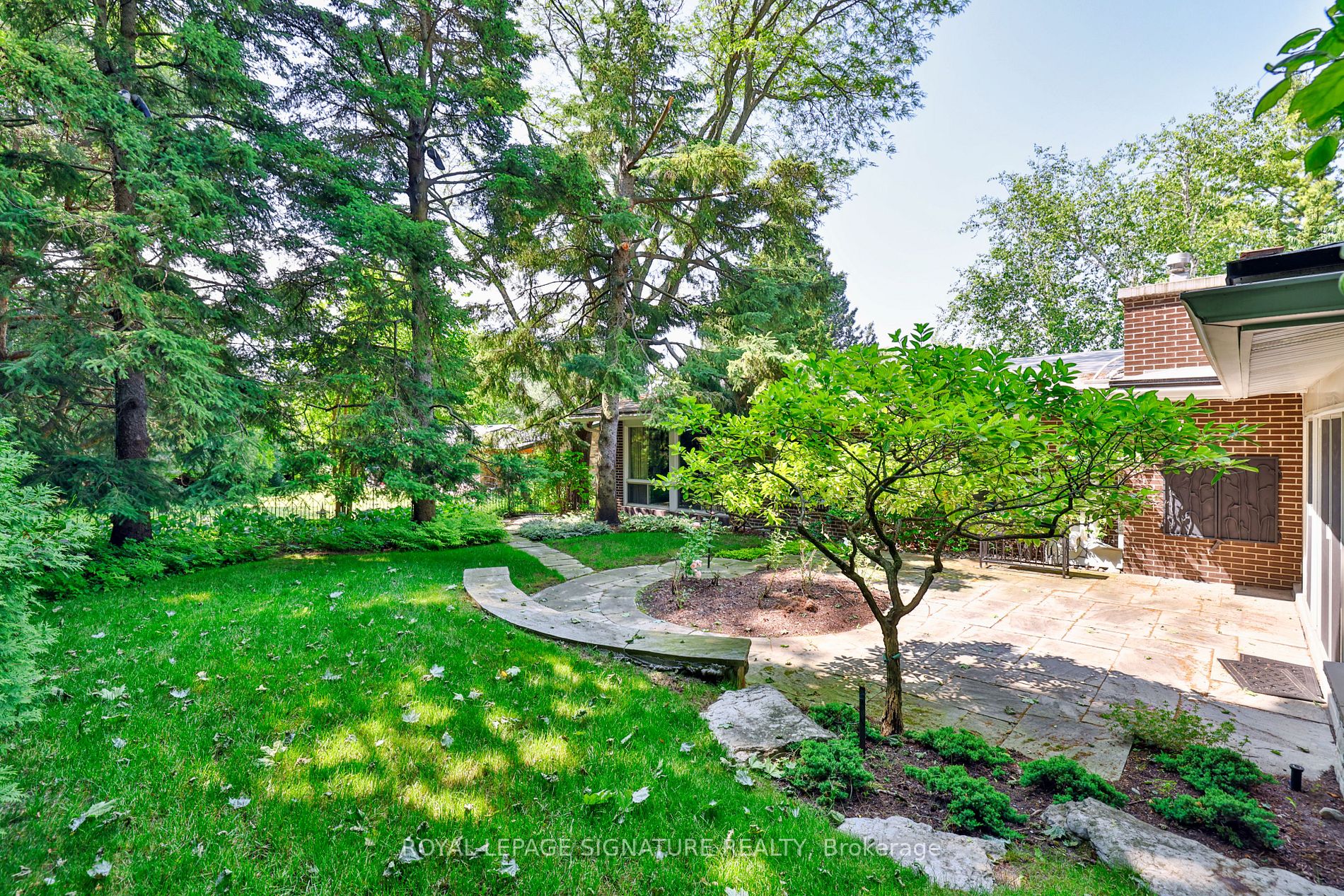 5 Silverdale Cres