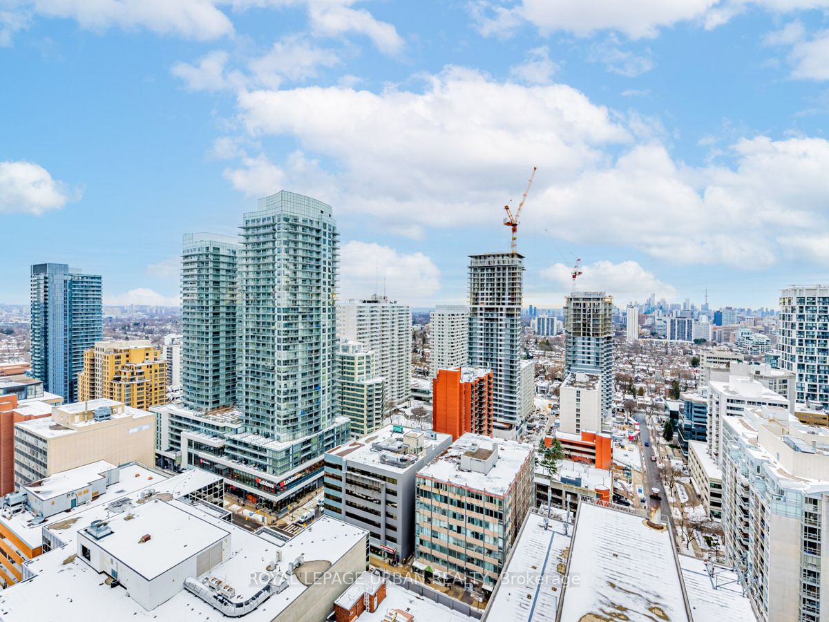 39 Roehampton Avenue, #2303