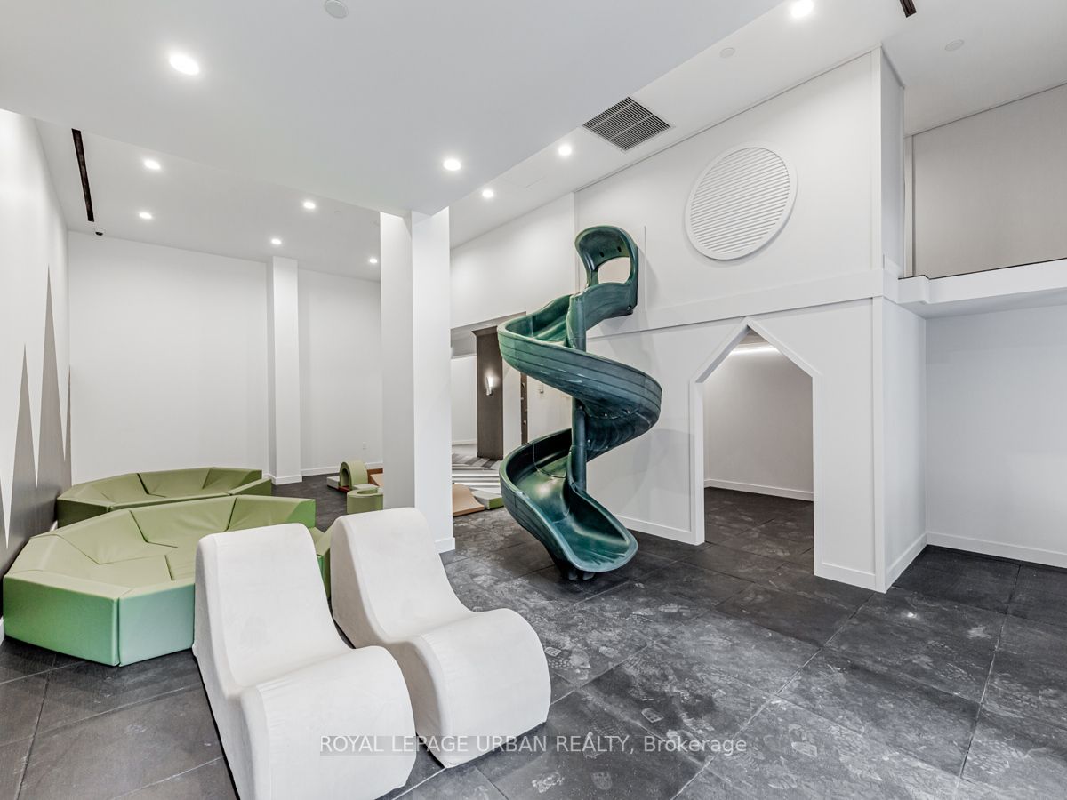 39 Roehampton Avenue, #2303