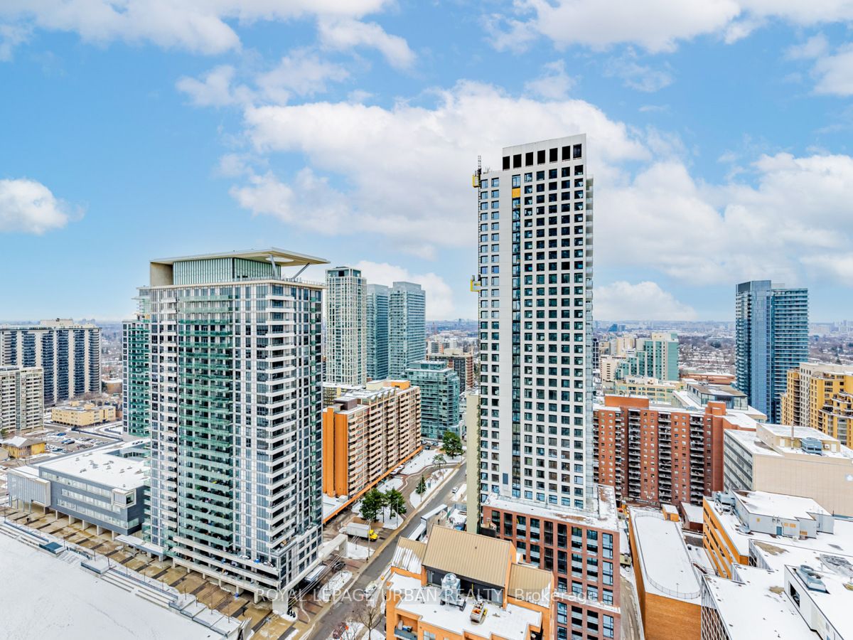 39 Roehampton Avenue, #2303