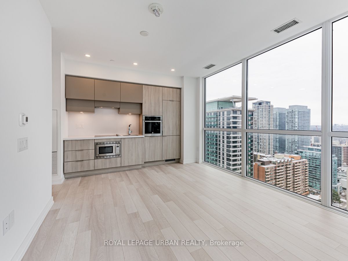 39 Roehampton Avenue, #2303