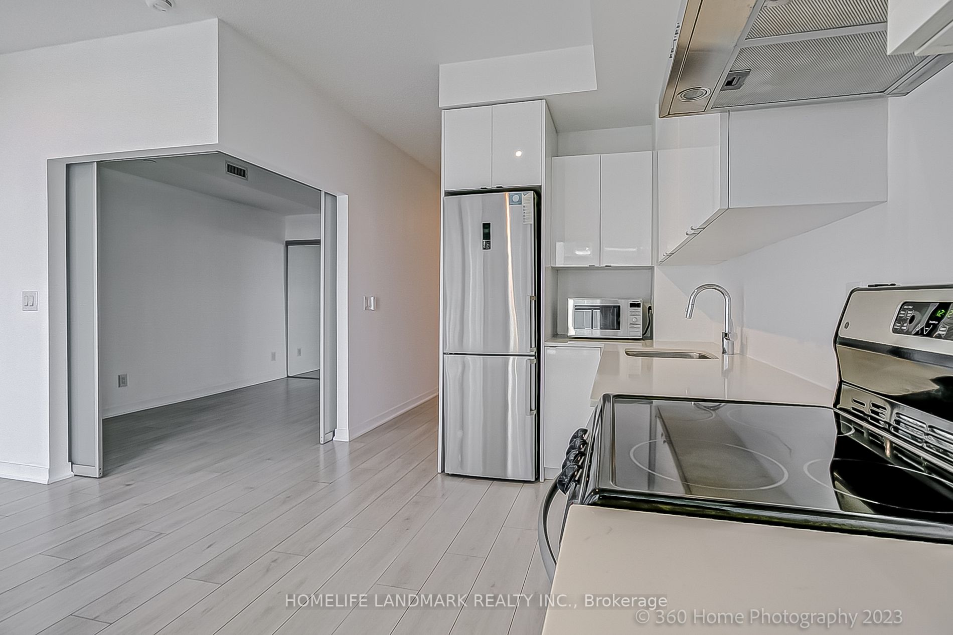 51 East Liberty St, #1016