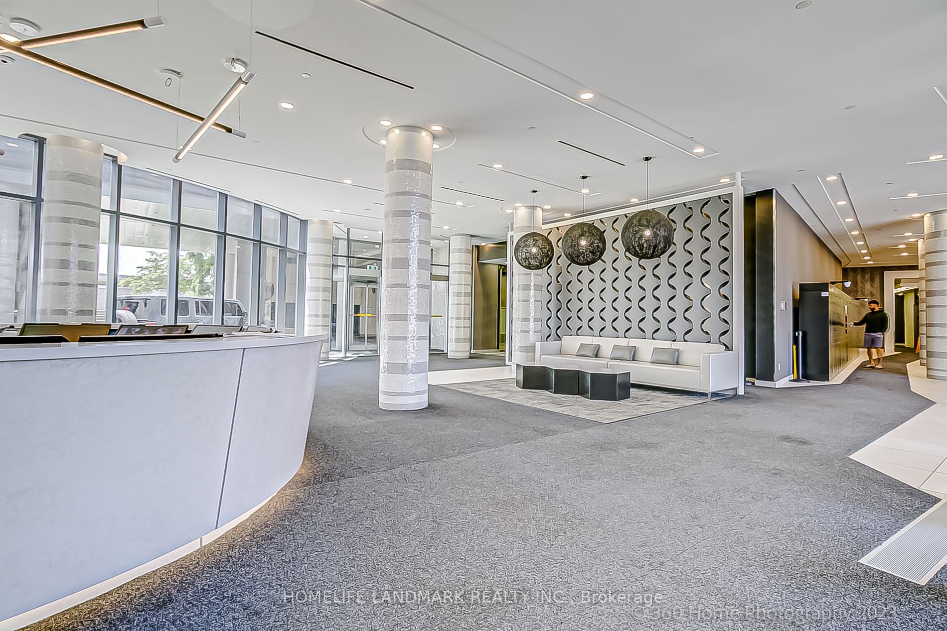 51 East Liberty St, #1016