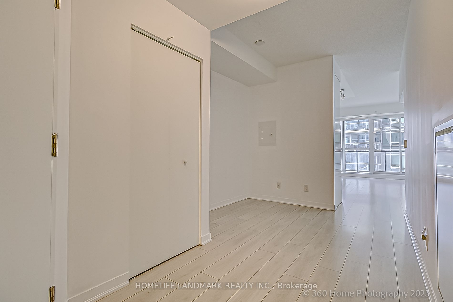51 East Liberty St, #1016