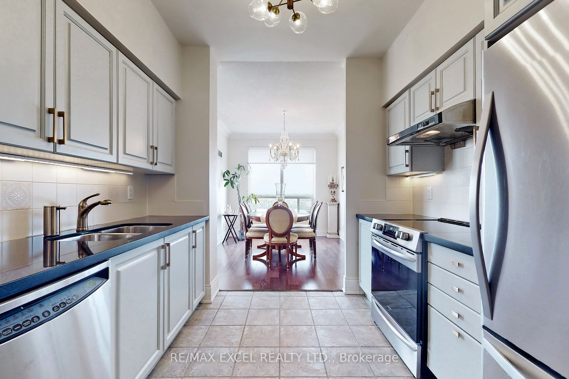2 Clairtrell Rd, #Rg5