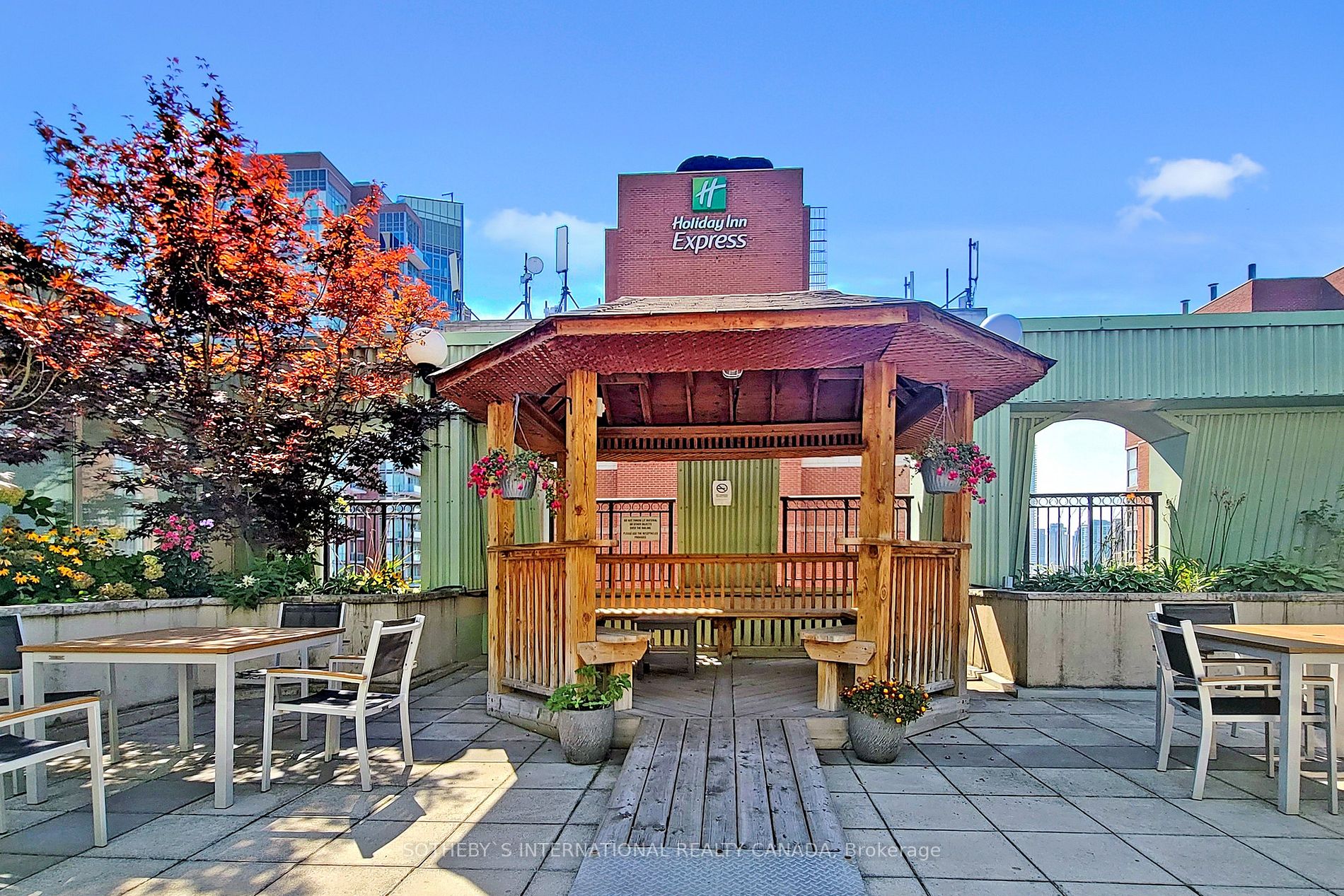 120 Lombard Street, #606
