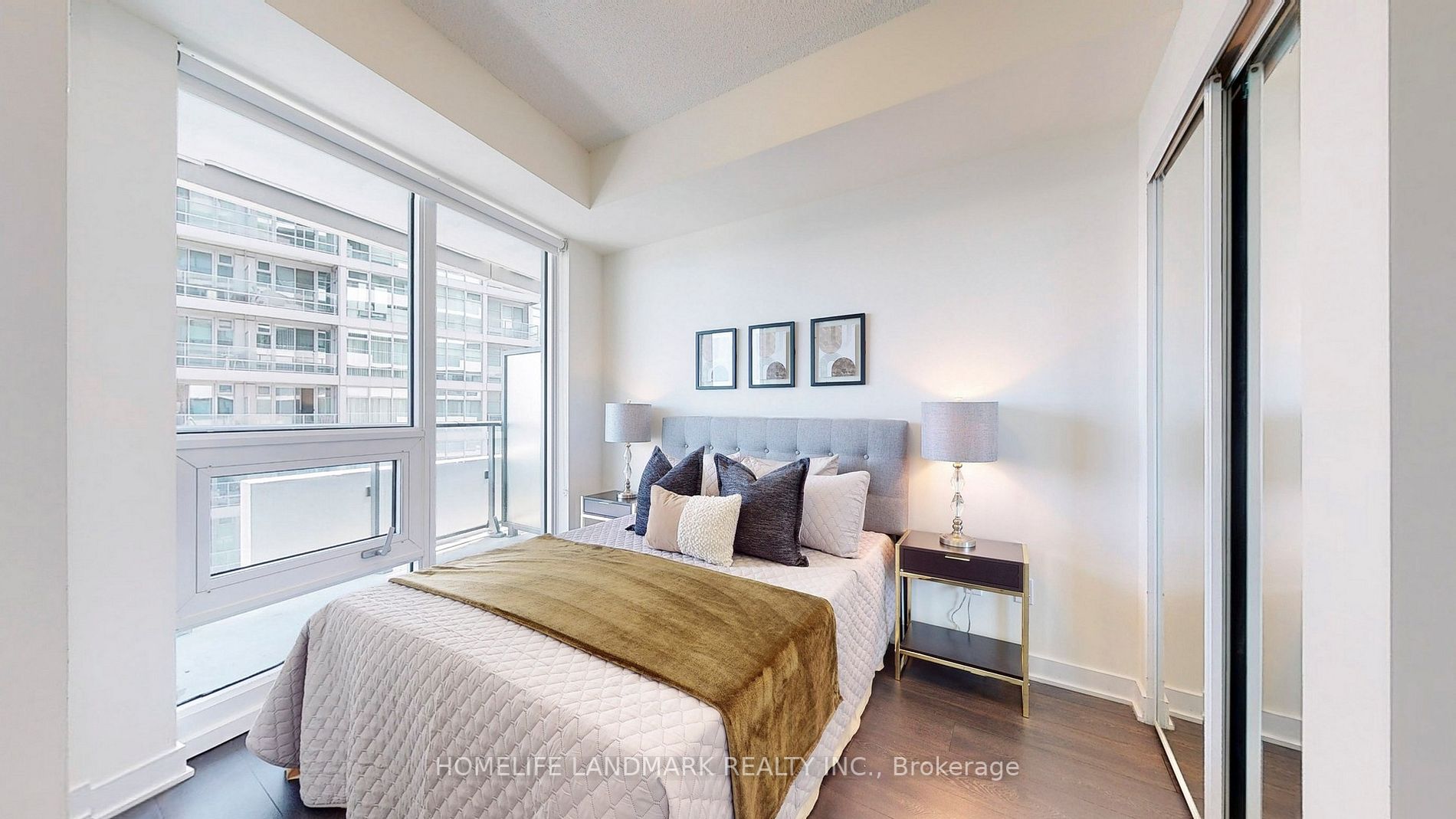 2221 Yonge Street, #3304