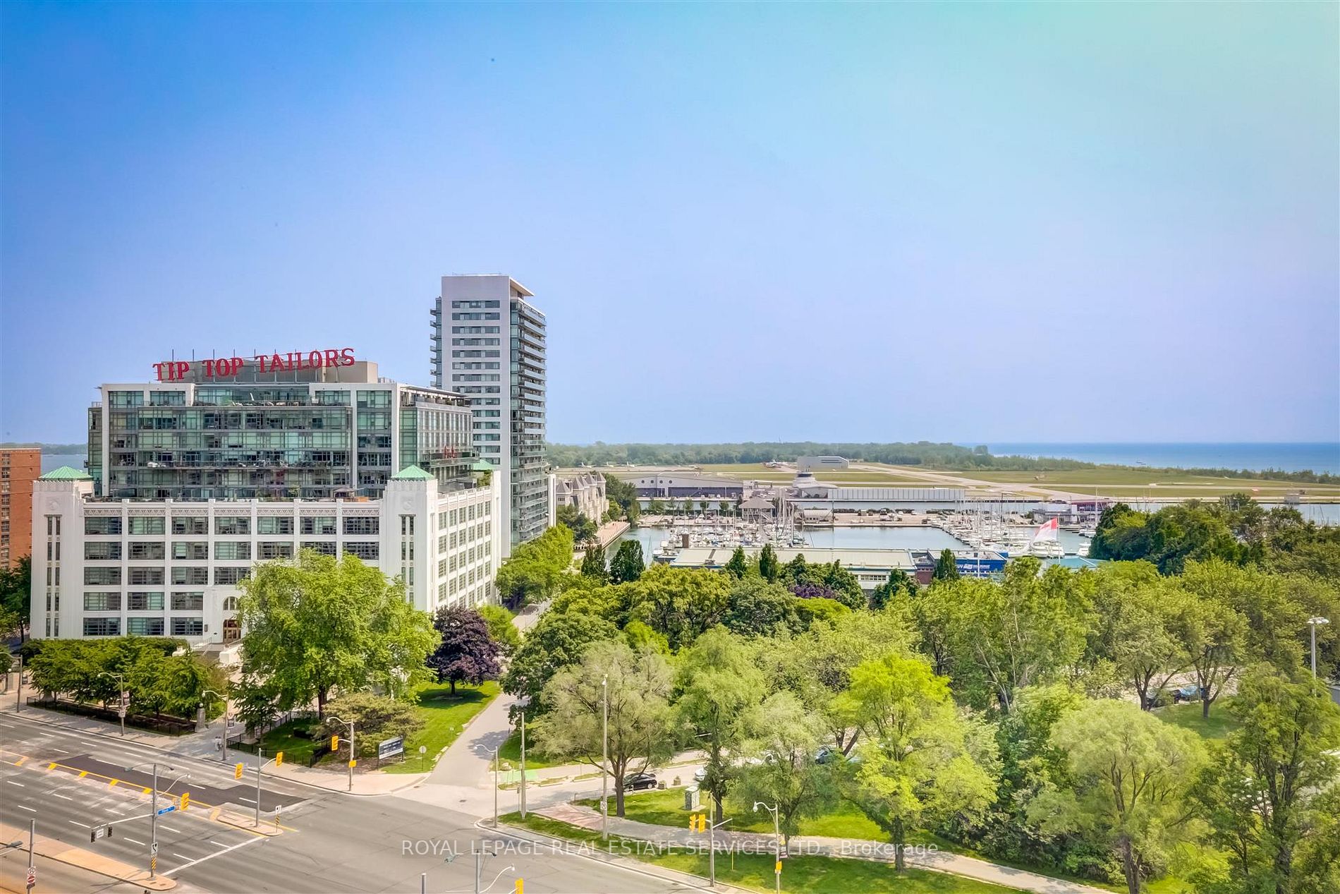215 Fort York Blvd, #1303